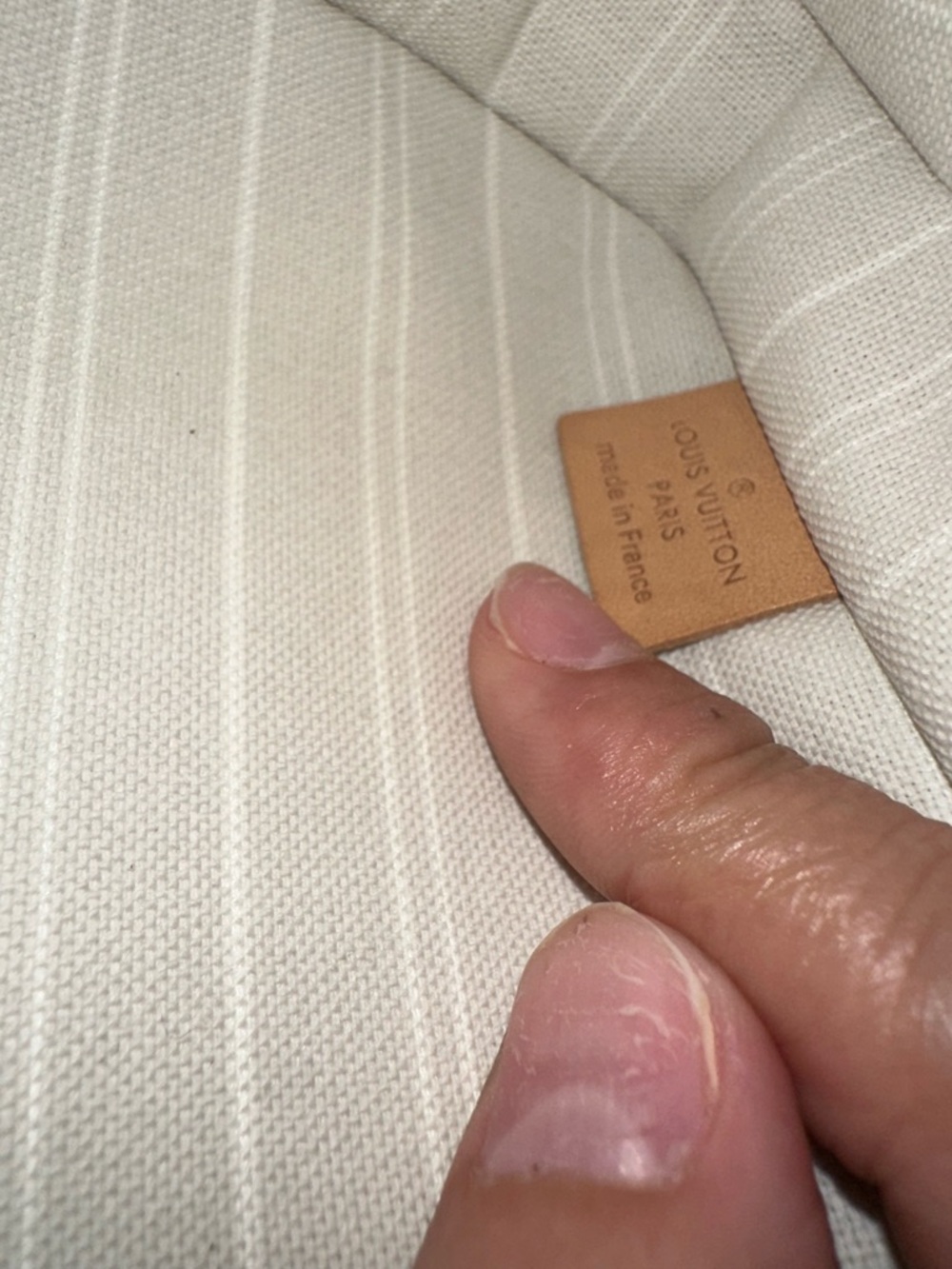 Louis Vuitton Multi Pochette Accessoires bag from the "By the Pool" Collection - Picture 7 of 14